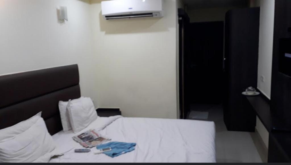 Ample Yard Hotel Chennai Eksteriør billede